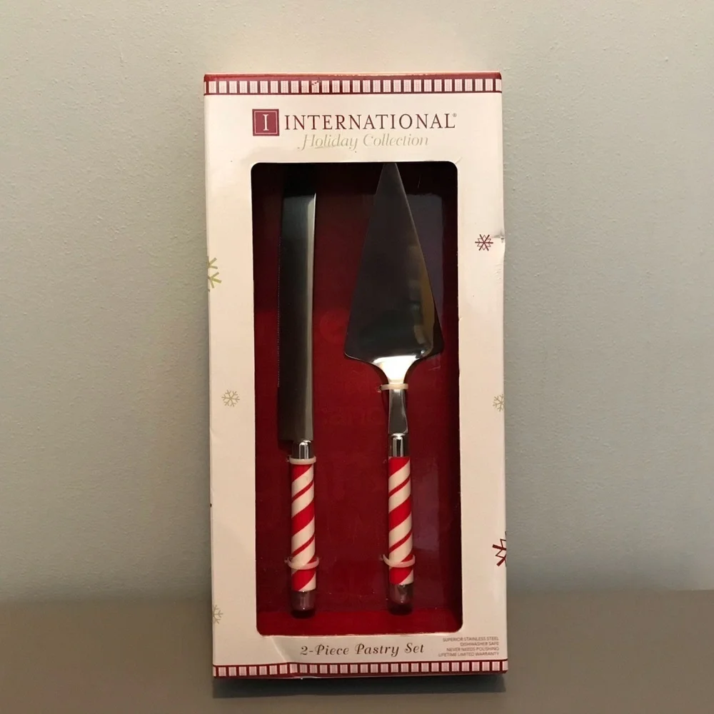 Christmas 2-Piece Cake Knife & Pie Server Set. New in Box